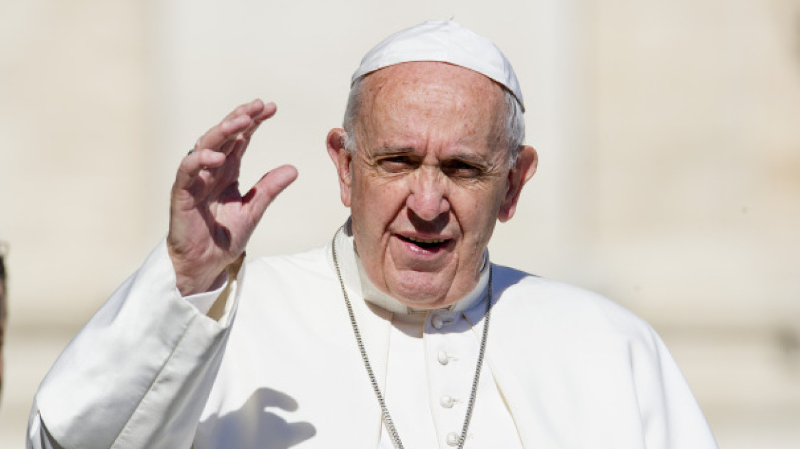Ο πάπας Φραγκίσκος «απολογείται» γιατί ζήτησε αποδεικτικά στοιχεία από τα θύματα των παιδεραστών ιερέων